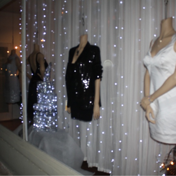 Boutiques Closing!Entire contents of former stores for sale Designer clothing!!! - Picture 11 of 13